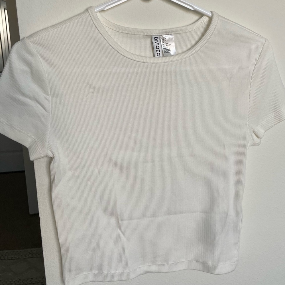 White crop top